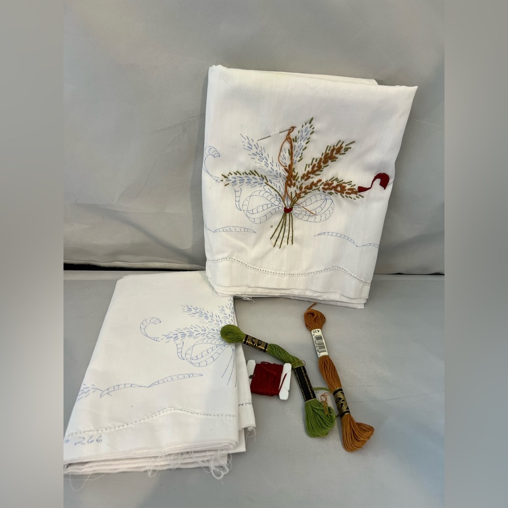 Unfinished Embroidered White Pillow Case Set